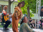 Szécsi Magda: Csörgőkezű,  Vödörjáró, Dobhasú